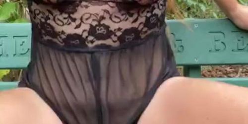Kinky Mommy Riding Her New Toy At The Park See more.... OnlyFans... KinkyCouple813