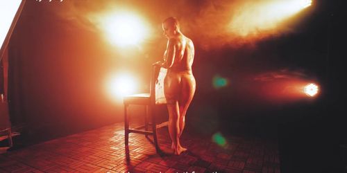 Time Lapse of Nude Oil Photoshoot