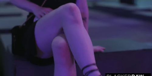 BLACKEDRAW This fair skinned beauty needed her dark meat fix (Evelyn Claire, Rob Piper)