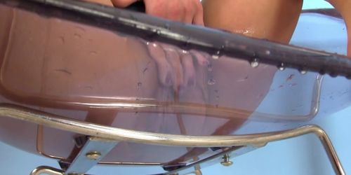 Piss drinking babe playing in her pee