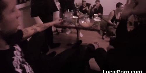 Apprentice lesbo sweeties get their narrow twats licked and drilled (Lucie Makes Porn)