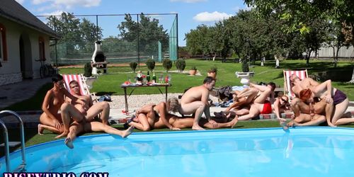 Sluts and studs cummed on in orgy