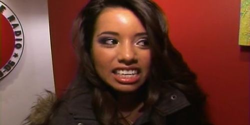 Little Lupe Vs Sybian