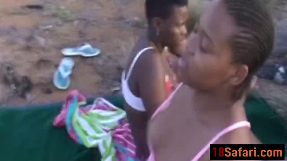African Babes Blowing And Riding Boners Outdoors Porn Videos