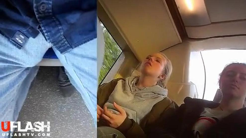 Bulge Flash Teens On Bus Porn Videos 