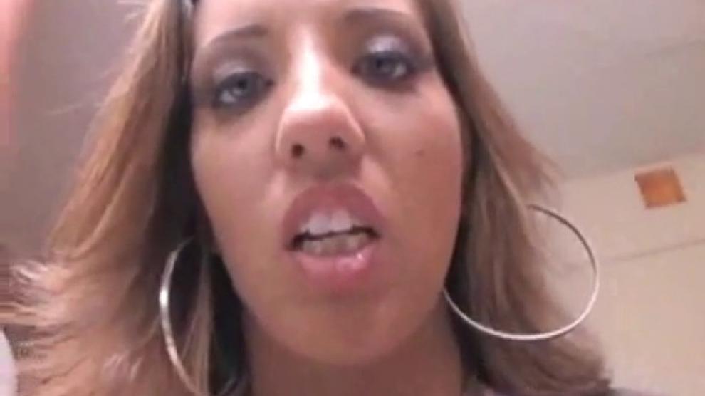 Kelly Divine Anal Video 1 Porn Videos