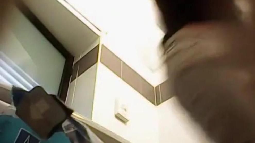 Women spied in public toilet by hidden camera Porn Vid