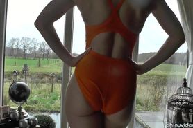 [LT20] Victoria TYR Swimsuit
