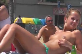 Close-Up Topless Amateur Big Boobs Voyeur Video