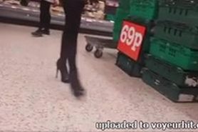 shopping in sexy heels