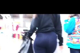 big booty in leggings