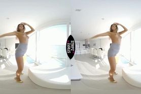 Melena Naked VR - 4K