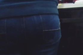 Big ass bbw pawg close up in jeans