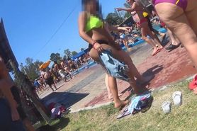perfect round ass girl bikini by the pool