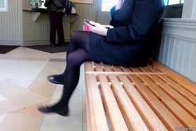Candid Business Lady Crazy Shoeplay Feet in Nylons