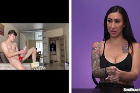 Watch me Wank With My Fleshlight – She Reacts