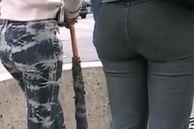 Candid Ass in Jeans 02 (+slow motion)