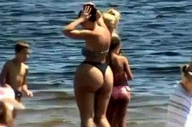 Candid thick women on beach