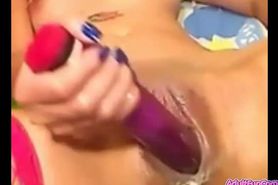 Hot Sexy Amateur Masturbating Girl Hot Fun Toy At Cam