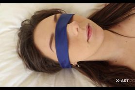 Isabella De Laa - Sex Fashion and Blindfolds 720p (07.12.2020) VHQ