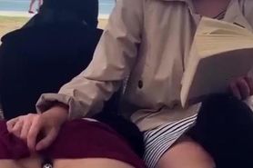 Novinha com Butt Plug Em Publico
