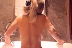 Stefanie Gurzanski Nude Bathtub Onlyfans Porn Video Leaked