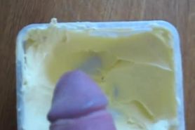Bylting butter on bread.avi
