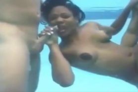 black woman  sucking 2 cocks underwater