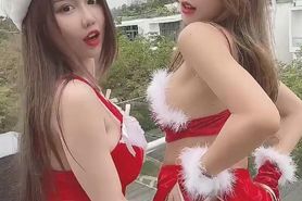 Jennachew Nude Christmas Lesbian Onlyfans Video