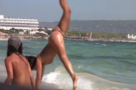 Nude Beach Naked Gymnastics (horny Slut Finds a Fun way to Flash her Spread Pussy to her Friends)