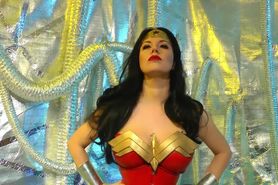 Wonder Woman vs. Sinestro