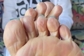 deedeerican has the sexiest feet ever aqua toes