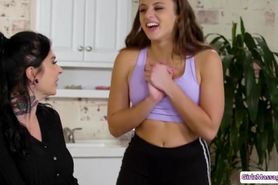 Sexy Gia Derza gives horny stepmom Joanna Angel a sensual massage