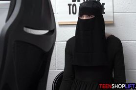 Muslim Teen Delilah Day Stole Lingerie But Got Busted By A Mall Cop