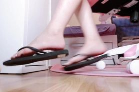 Asian Flip Flop Foot Tease Countdown