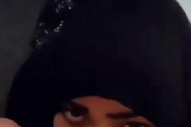 egyptian REAL hijabi muslim sucking cock