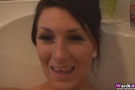 DS Cumming In The Bath