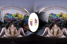 Rhiannon Ryder VR