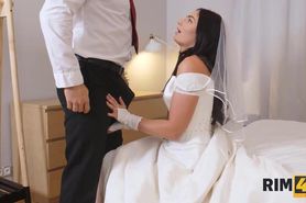 RIM4K&period; Girl eats her fiances butt right before walking down the aisle