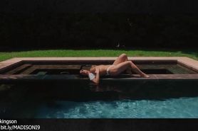 BRAZZERS Sunbathing Babes - Full 32m - Angela White