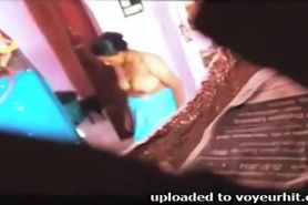 Indian hot boobs mother catch by dressing