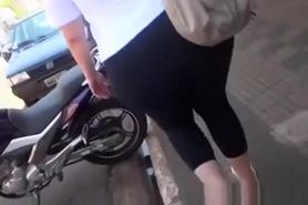 Fat ass woman in leggings