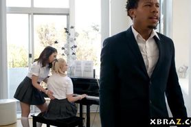 Teen piano students screw a black teacher during the lesson