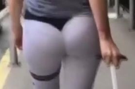 Candid Ass in Workout Pants