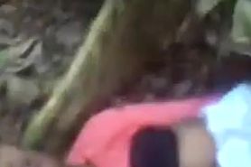 sri lankan girls fuck in the jungle