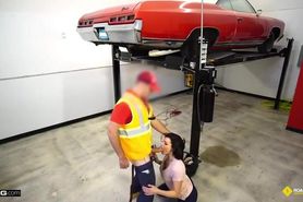 Stunning MILF pays with her twat for fixing a car