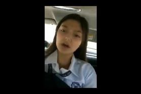 Asian schoolgirl fuck in car