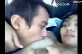 WTeens indonesian sex in car