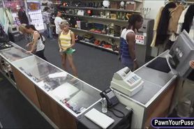 Guy pawns his girlfriends pussy for cash