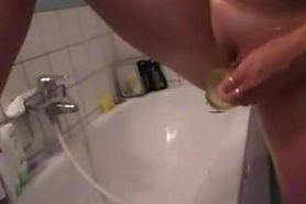 Ash-Ash-Blonde MILF jerking - and ARSE POUNDING - toying in the tub!